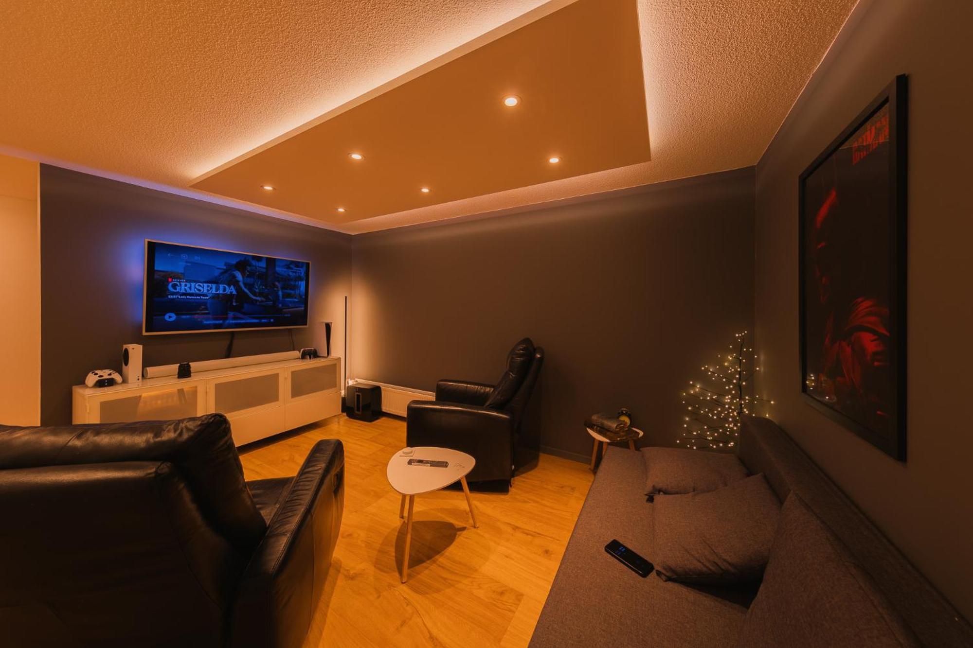 Smart Luxury - Private Gym, Hot Tub & Sauna Keflavík Exteriér fotografie