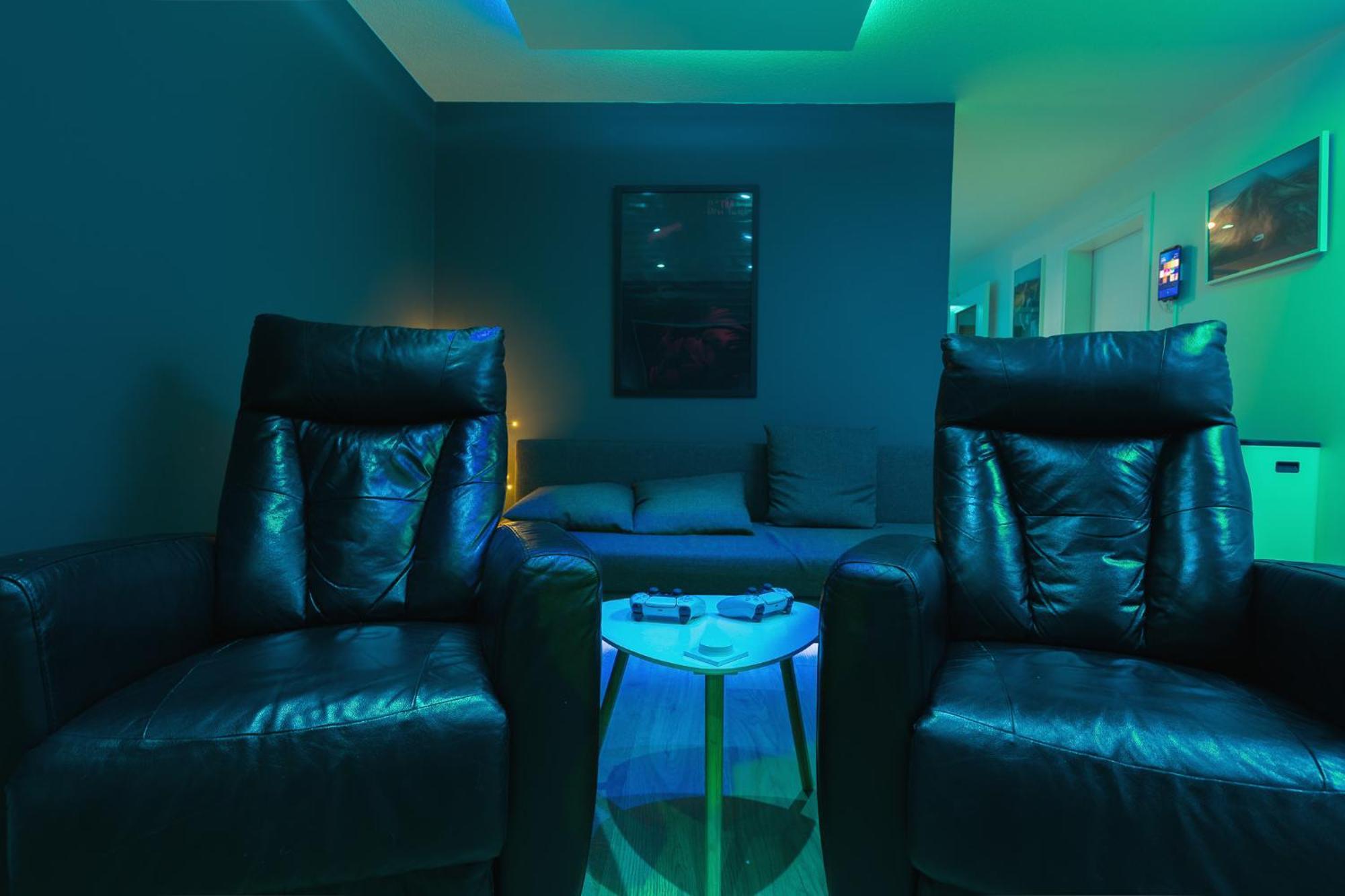 Smart Luxury - Private Gym, Hot Tub & Sauna Keflavík Exteriér fotografie